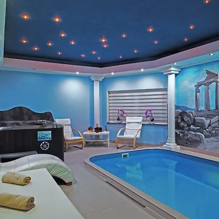 Wellness S Virivkou A Saunou Apartment