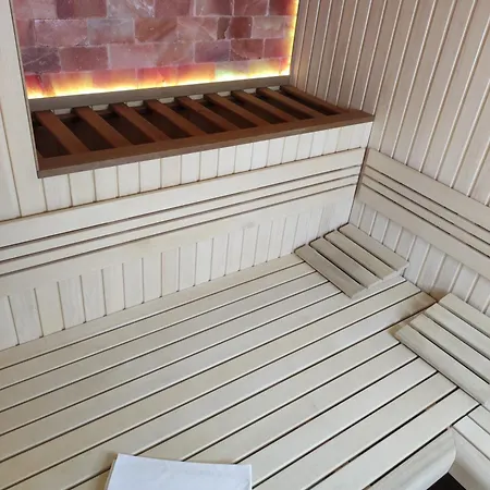 Wellness S Virivkou A Saunou *